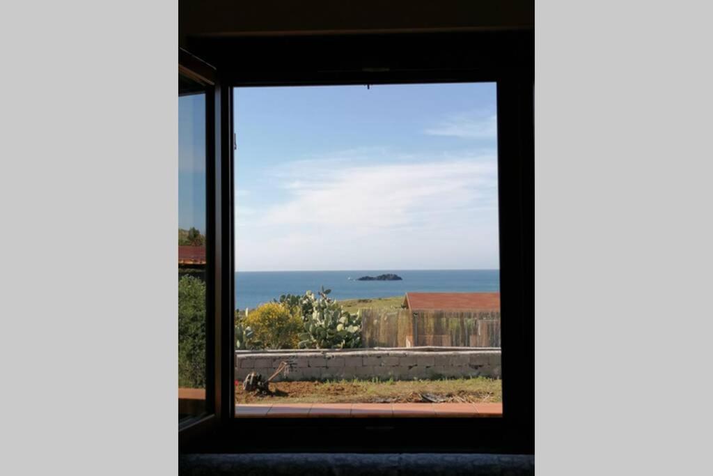 Open Space A Due Passi Dal Mare Isola di Ustica Exterior photo